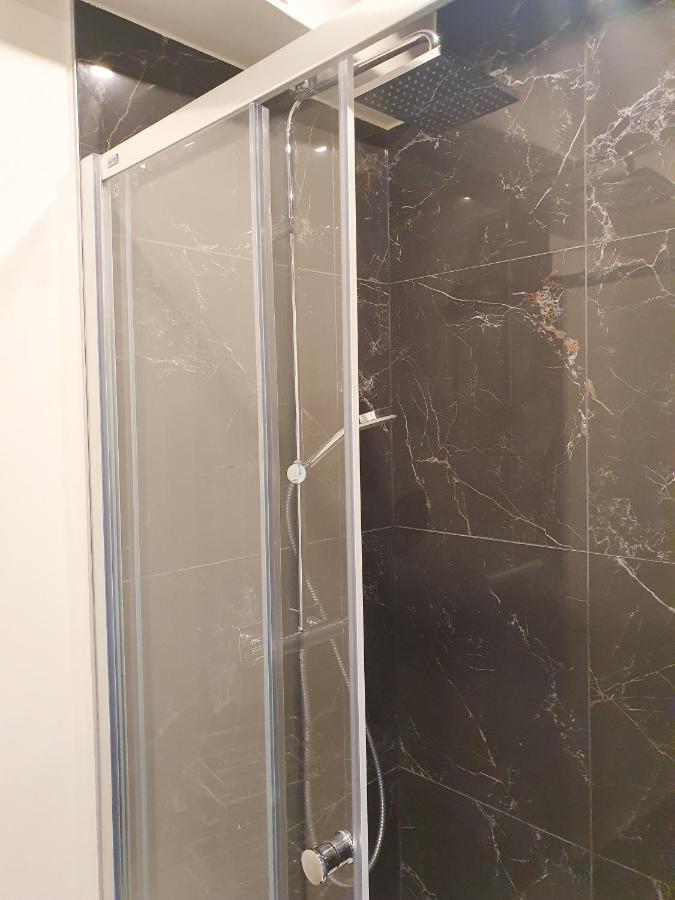 Exigehome-Grand Studio En Centre Ville - 300 M Du Rer A Saint-Germain-en-Laye Exterior foto